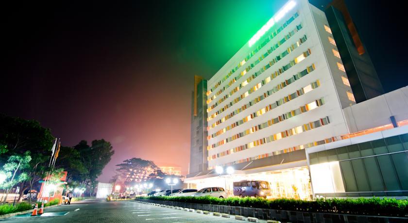 Harris Hotel Batam Center Dış mekan fotoğraf