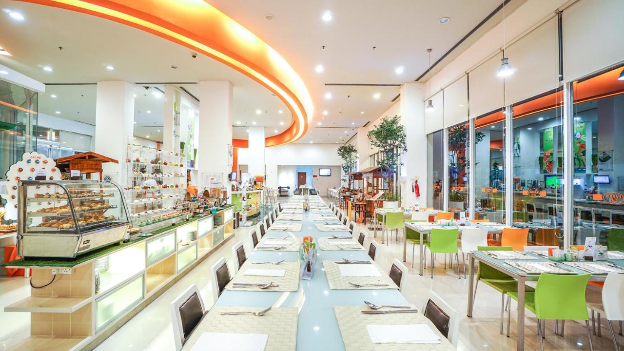 Harris Hotel Batam Center Dış mekan fotoğraf