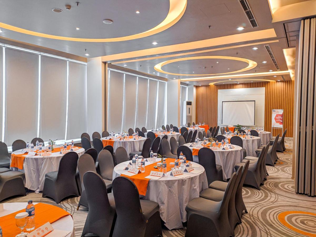 Harris Hotel Batam Center Dış mekan fotoğraf